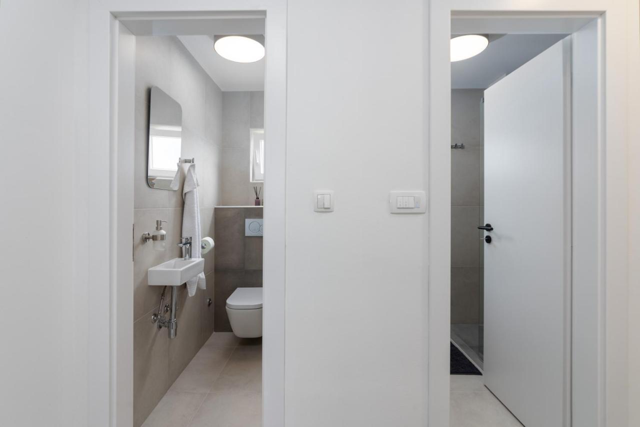 Ampelea Apartment Rovinj Exteriör bild